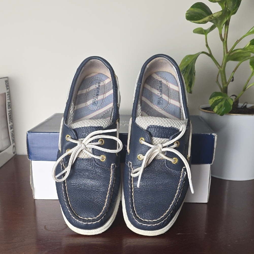 Sperry Women's Navy and White Boat Shoes - Picture 3 of 7